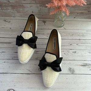 🎀 Karl Lagerfeld White with Black Bow Flats 🎀